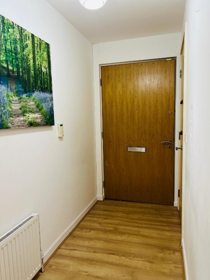 Fabulous 1Bed 1Bath Ground Floor Shared Accommodation ,Only Double Room EDI Exterior foto