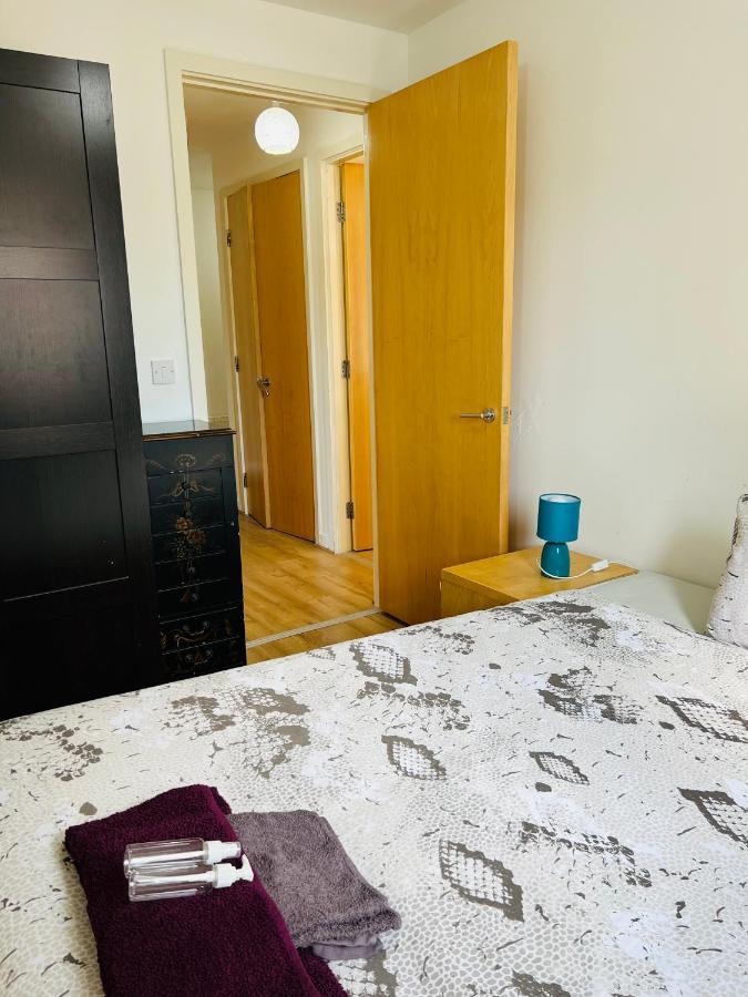Fabulous 1Bed 1Bath Ground Floor Shared Accommodation ,Only Double Room EDI Exterior foto