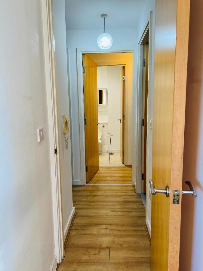 Fabulous 1Bed 1Bath Ground Floor Shared Accommodation ,Only Double Room EDI Exterior foto